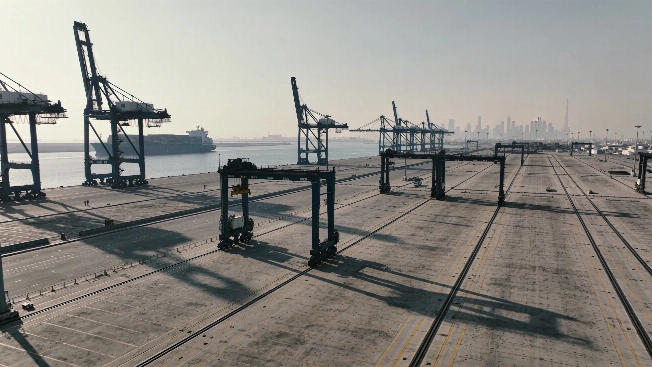 Jebel Ali Port faces historic cargo collapse after regional conflict Dubai Times